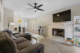 14733 Norwood Oaks Dr in Tampa, FL - Building Photo - Building Photo