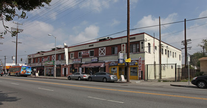 2600-2614 S San Pedro St in Los Angeles, CA - Building Photo - Building Photo