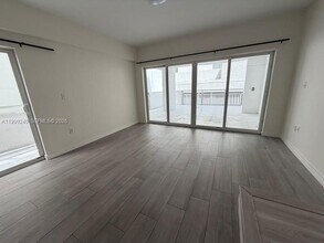 1712 SW 2nd Ave in Miami, FL - Building Photo - Building Photo