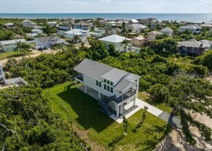 37 Atlantic Dr in Palm Coast, FL - Building Photo - Building Photo