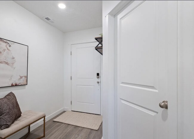 1092 E Vessel Ct in Saratoga Springs, UT - Building Photo - Building Photo