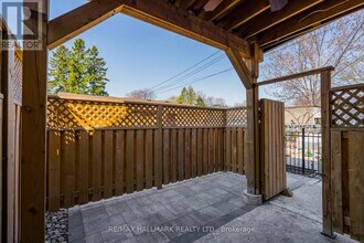 180 Lansdowne Ave in Toronto, ON - Building Photo - Building Photo