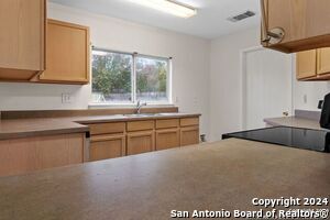 2423 Laden Meadows in San Antonio, TX - Building Photo - Building Photo