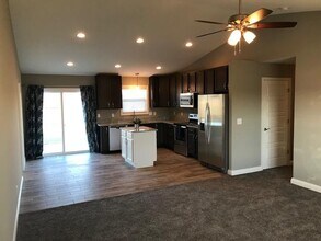411 Split Rail Dr in Wright City, MO - Building Photo - Building Photo