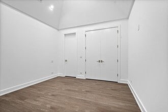 728 Waukegan Rd in Deerfield, IL - Building Photo - Building Photo