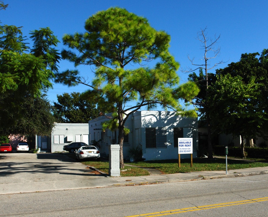 2013-2017 Van Buren St in Hollywood, FL - Foto de edificio