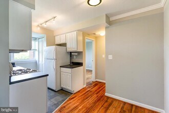 1627 Massachusetts Ave SE in Washington, DC - Building Photo - Building Photo