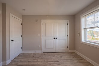 Third and Central Place in Dover, NH - Foto de edificio - Interior Photo