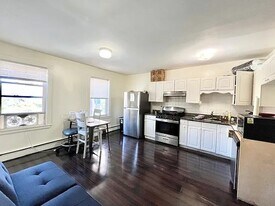 1576 Tremont St, Unit 2 in Boston, MA - Building Photo