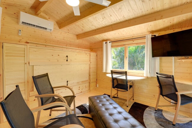 property at 927 22nd St W