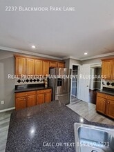 2237 Blackmoor Park Ln in Lexington, KY - Building Photo - Building Photo