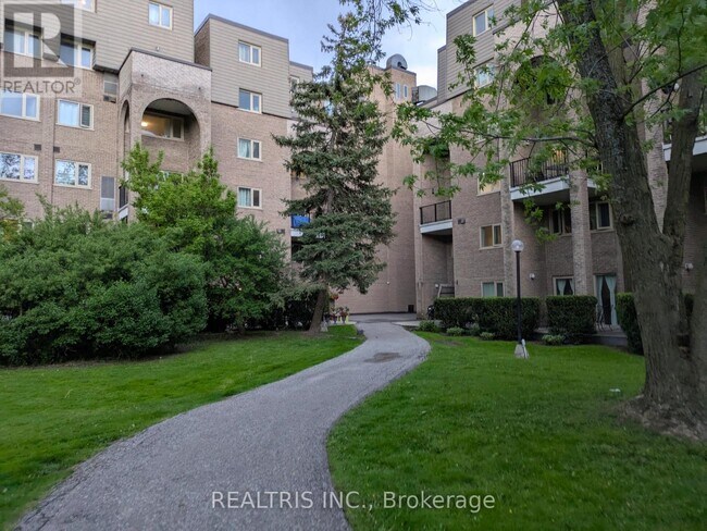 property at 4005-4005 Don Mills Rd