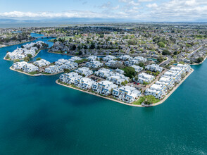 The Islands Condominiums in Foster City, CA - Building Photo - Building Photo