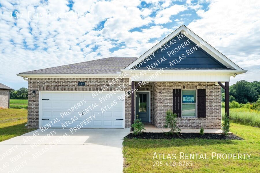 137 Flintlock Wy in New Market, AL - Building Photo