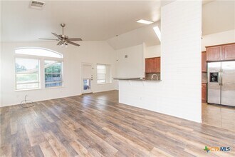 7003 Osbaldo Dr in Killeen, TX - Building Photo - Building Photo