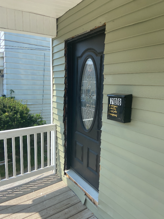 708 Noyes St in Utica, NY - Building Photo