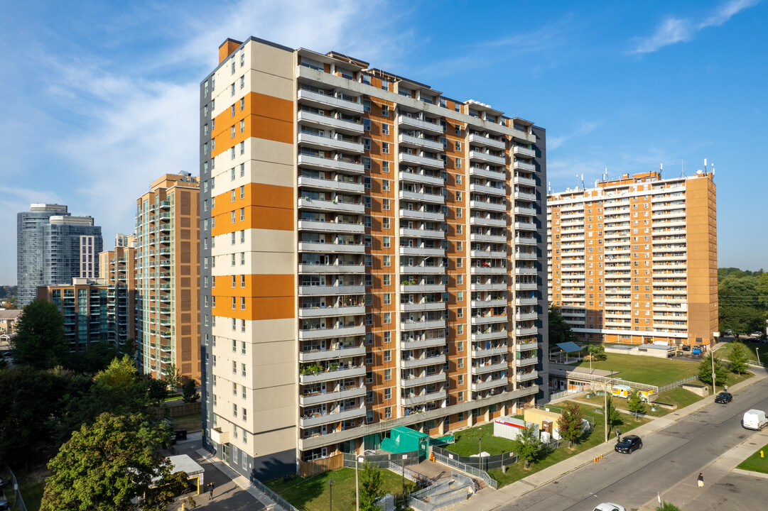 57 Mabelle Av in Toronto, ON - Building Photo