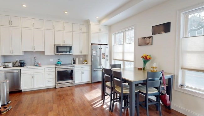 4 Market St in Cambridge, MA - Foto de edificio - Building Photo