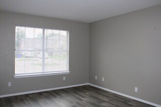 526 Glen Cove St in Seagoville, TX - Building Photo - Building Photo