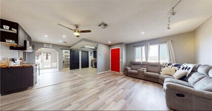2837 Morongo Rd in Twentynine Palms, CA - Foto de edificio - Building Photo