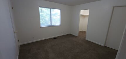 545-551 Timothy Way in Fallon, NV - Foto de edificio - Building Photo