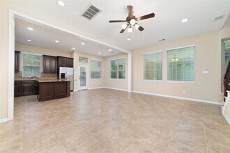 9 Cheswood Manor Drive in The Woodlands, TX - Building Photo - Building Photo