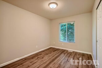 21852 120th Ave SE in Kent, WA - Building Photo - Building Photo