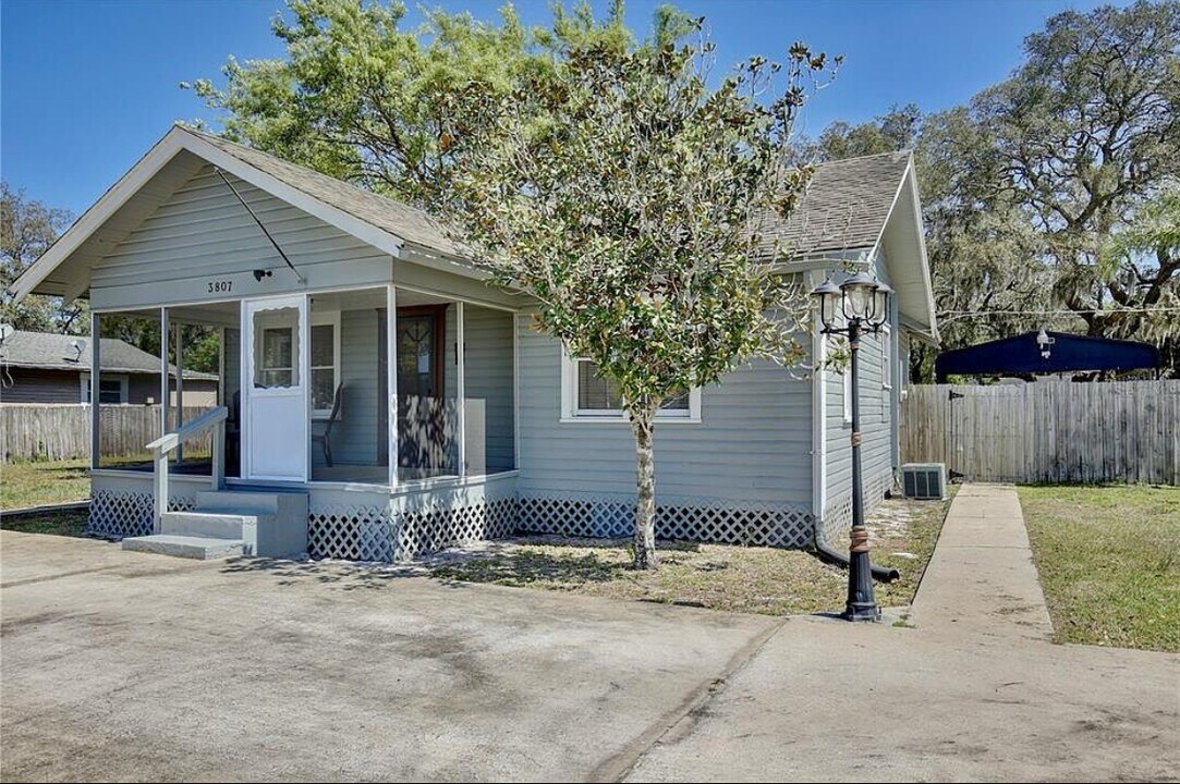 3807 S Sanford Ave in Sanford, FL - Building Photo