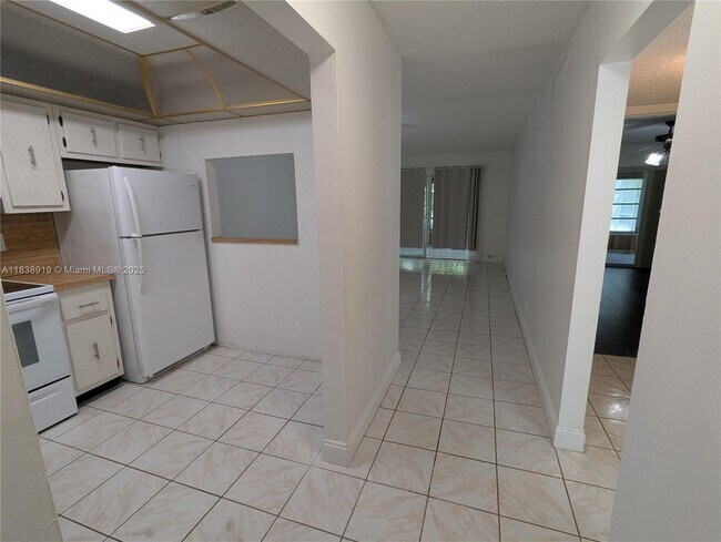 609 S State Rd 7 in Margate, FL - Building Photo - Building Photo