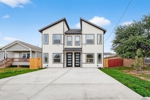 5523 Haight St in Houston, TX - Building Photo