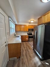 4011 Buckingham Dr in Rockford, IL - Building Photo - Building Photo