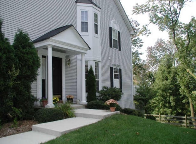 property at 10 Hopkinson Ct