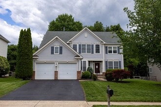 12198 Triple Falls Ln in Bristow, VA - Building Photo - Building Photo