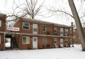 132-136 Brunson Ave in Columbus, OH - Building Photo