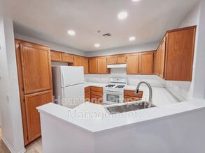 395 Whispering Willow Dr in Santee, CA - Building Photo - Building Photo