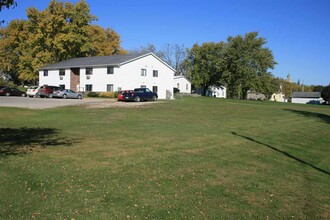 105 6th Ave SW in Waukon, IA - Building Photo - Building Photo