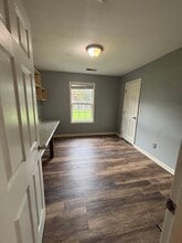 257 Masterson Station Dr in Lexington, KY - Foto de edificio - Building Photo