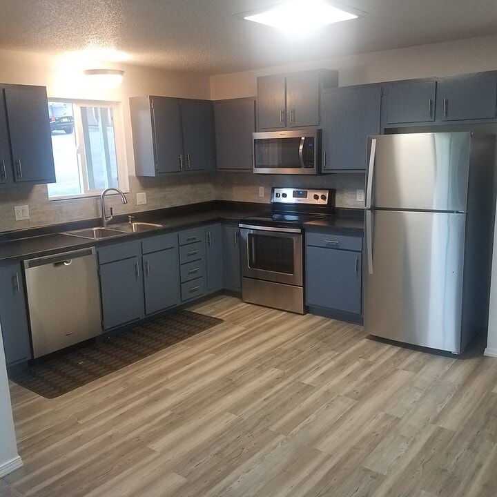 2078 Bird Rd in Branson, MO - Building Photo