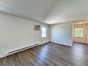 4 Girard St in Norwalk, CT - Building Photo - Building Photo