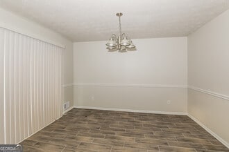 2845 Woodhollow Ln in Jonesboro, GA - Building Photo - Building Photo