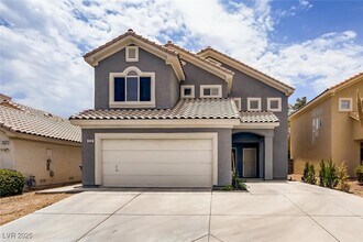 7237 W Mesa Vista Ave in Las Vegas, NV - Building Photo - Building Photo