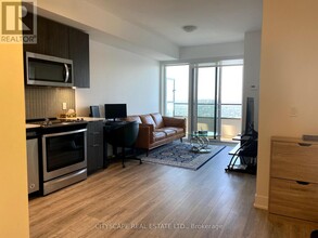 30-5630 Shore Breeze Dr in Toronto, ON - Building Photo - Building Photo