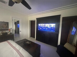 8620 SW 87th Ave in Miami, FL - Building Photo - Building Photo