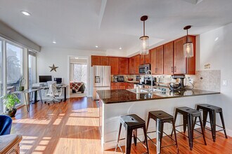 1488 Madison St, Unit 310 in Denver, CO - Foto de edificio - Building Photo