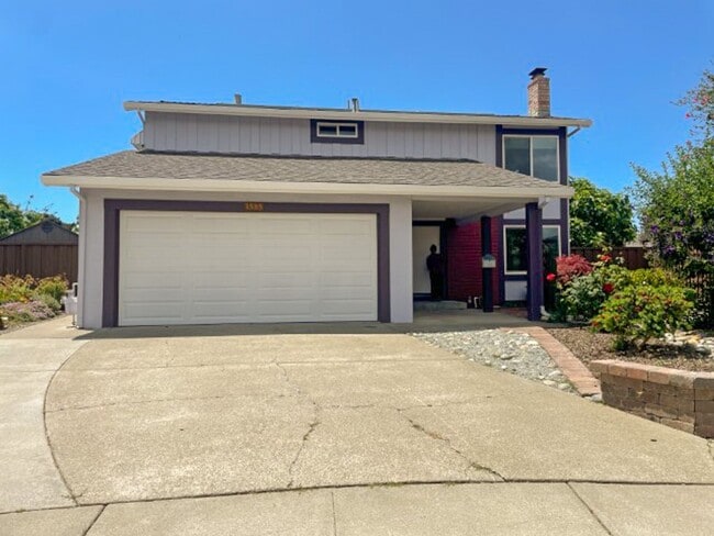 3585 Surry Pl in Fremont, CA - Building Photo - Building Photo