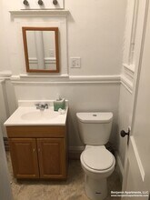 1334 Commonwealth Ave, Unit 4 in Boston, MA - Building Photo - Building Photo