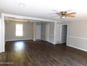 6510 Heather Rd in Horn Lake, MS - Foto de edificio - Building Photo