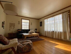 3700 N Morris Blvd in Shorewood, WI - Building Photo - Building Photo