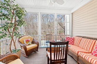 104 Rose Walk Ln in Carrboro, NC - Building Photo - Building Photo