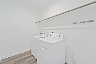 1689 Daylight Lk Dr in Katy, TX - Foto de edificio - Building Photo